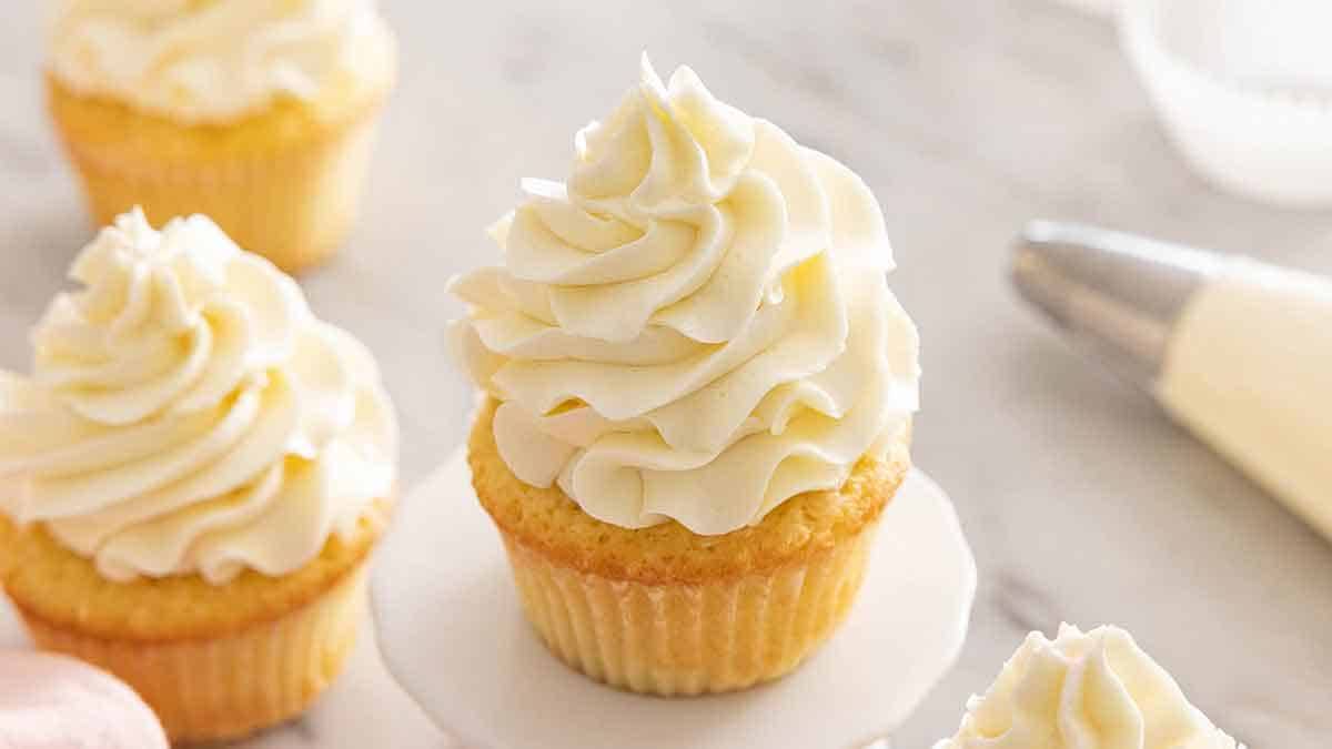 Swiss Meringue Buttercream