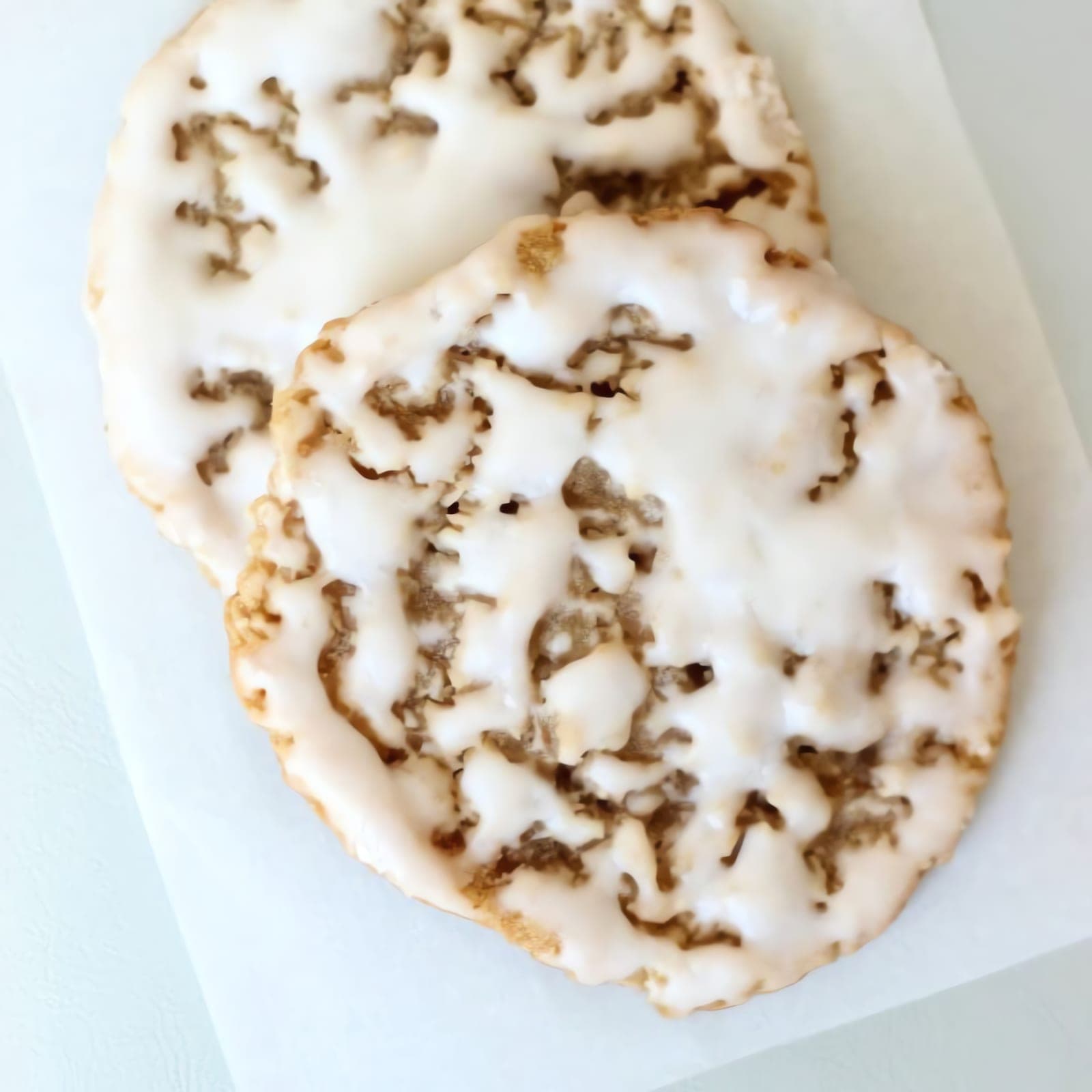 Old-Fashioned Iced Oatmeal Cookies